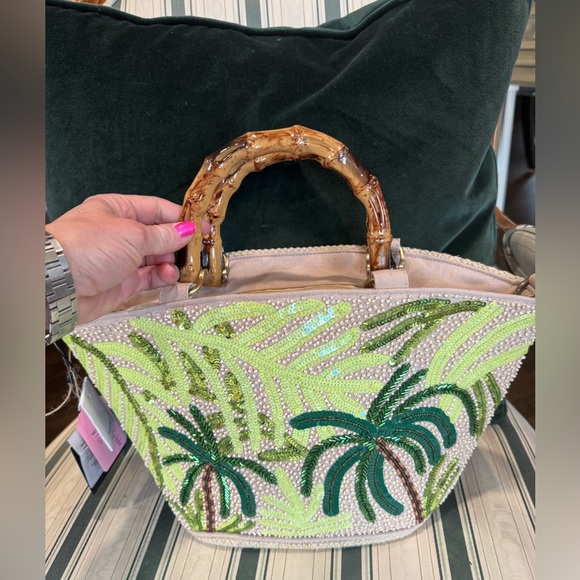 Palm Tree Beaded Tote - Picture 9 of 15